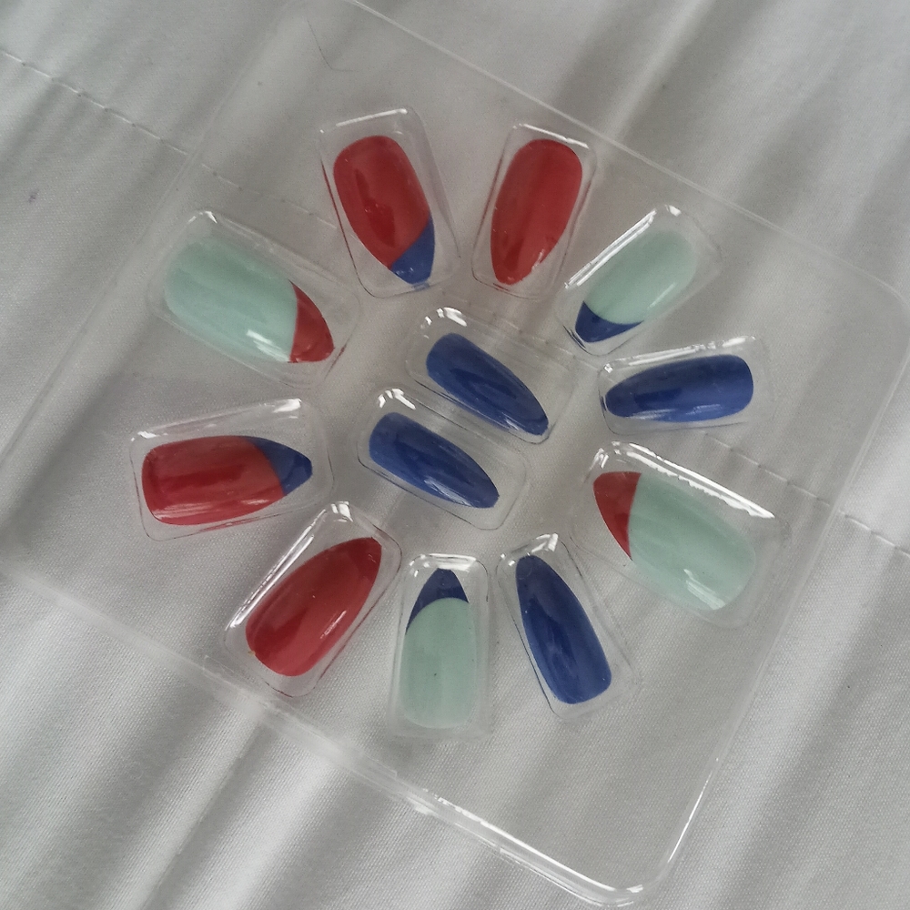 New red and blue colorblock fingernails press on glue on nails patriotic